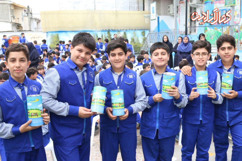 اجرای طرح احسان دانش آموزی با توزیع 8 هزار قلک در مدارس توسط مجمع خیرین آمل 