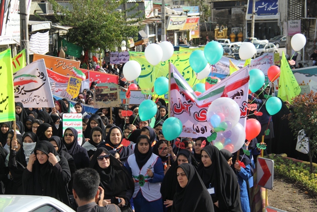 گزارش تصویری کمال آنلاین از راهپیمایی پرشکوه روز 13 آبان در آمل