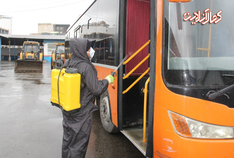 گزارش تصویری کمال آنلاین ؛ ضدعفونی کردن ناوگان حمل ونقل شهری توسط سازمان مدیریت تاکسیرانی شهرداری  آمل 