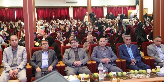  مراسم بزرگداشت مقام سالمند به مناسبت روز سالمندان در بهزیستی مازندران برگزار شد +عکس