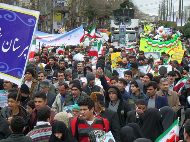 گزارش تصویری کمال آنلاین از حضور حماسی مردم آمل در راهپیمایی باشکوه روز 22 بهمن  