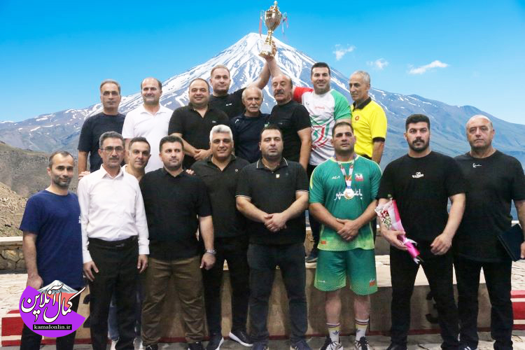 مازندران قهرمان مسابقات کشتی آزاد پیشکسوتان کشور شد+ تصاویر 
