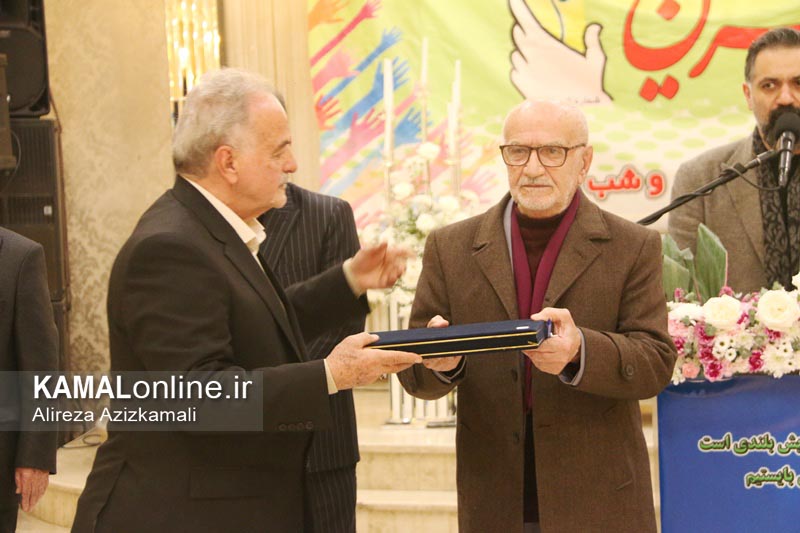 گزارش تصویری کمال آنلاین : همایش شمیم مهربانی باهدف گلریزان مجمع خیرین شهرستان آمل(2)