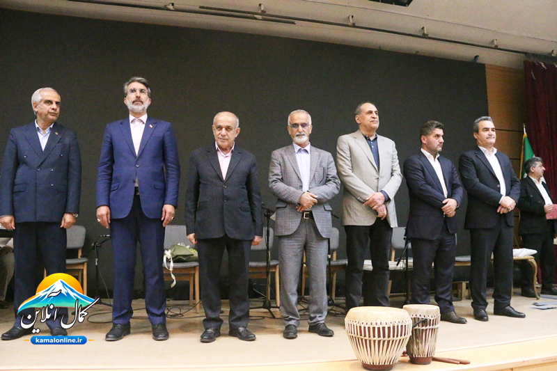 گزارش تصویری کمال آنلاین : اولین آئین باشکوه تجلیل از سن طلائی های رشته های مختلف ورزشی شهرستان نور 