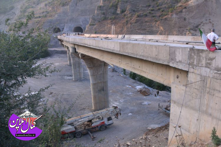 کزارش تصویری کمال آنلاین : بازدید خبرنگاران آملی از روند اجرائی جاده بالادست هراز (چلاو)