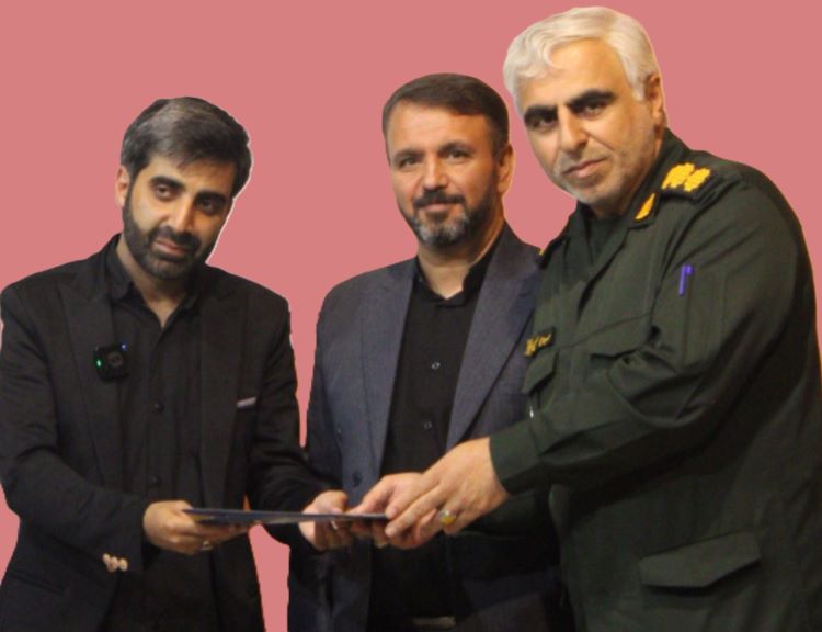 بازگشت علی نیکزاد مدیر برتر جشنواره مالک اشتر به کانون بسیج رسانه آمل + تصاویر 