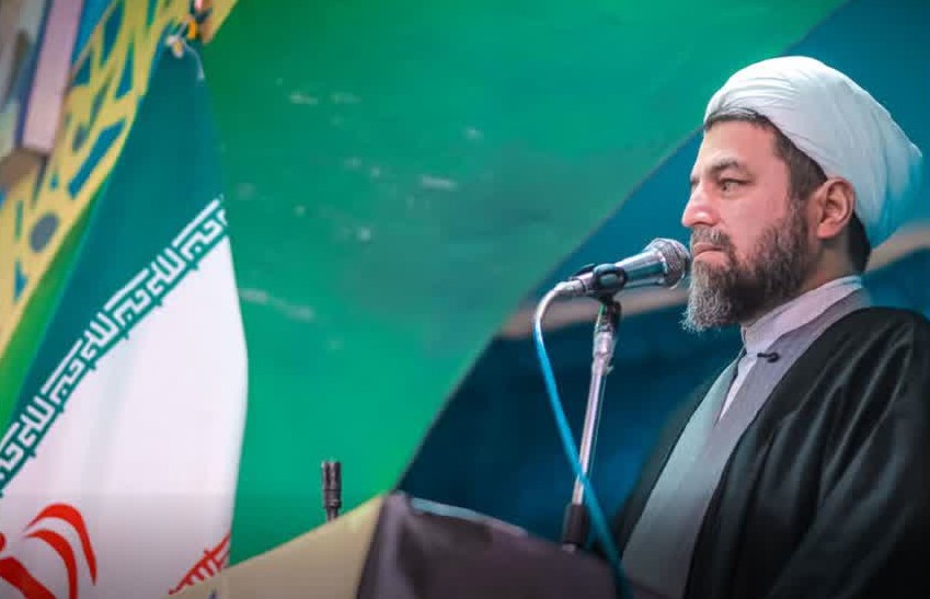 خطبه‌های نماز جمعه سرخ‌رود؛ از تکریم فداکاری آتش‌نشانان تا انتقاد صریح از اشرافی‌گری مسئولین