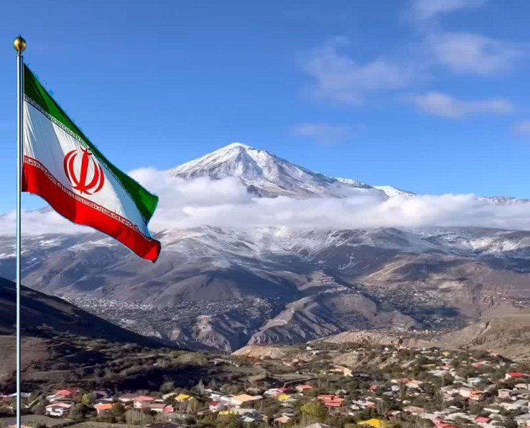 لزوم حفظ وحدت در شرایط کنونی یادداشتی از علیرضا عزیزکمالی 