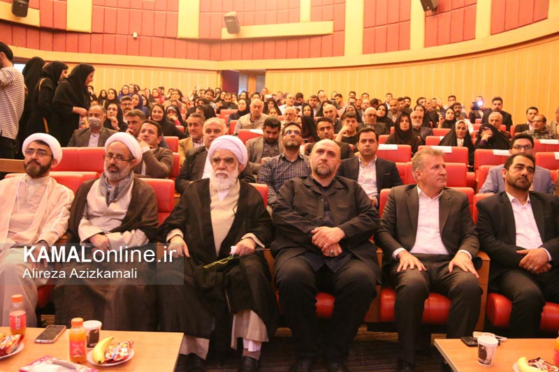 گزارش تصویری کمال آنلاین : آئین تجلیل از معلمان نمونه شهرستان آمل 